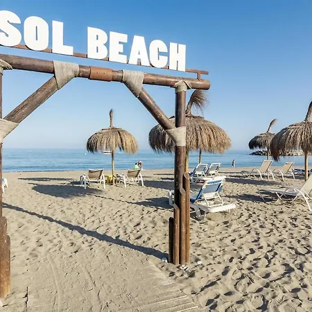 Ab3 - Spacious Puerto Banus 마르베야