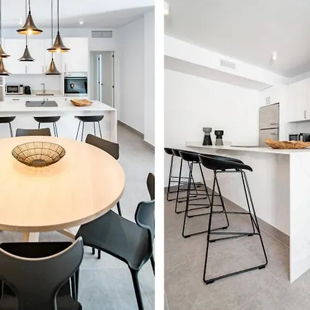 Ab3 - Spacious Home, Puerto Banus * 마르베야