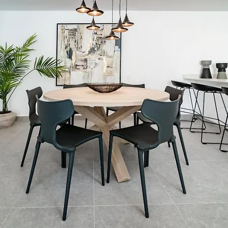 Ab3 - Spacious Home, Puerto Banus *