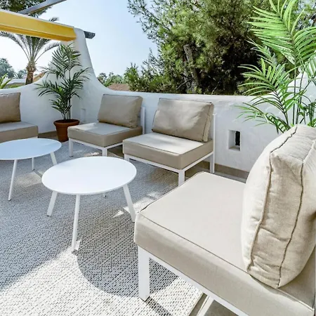 Ab3 - Spacious Home, Puerto Banus 아파트