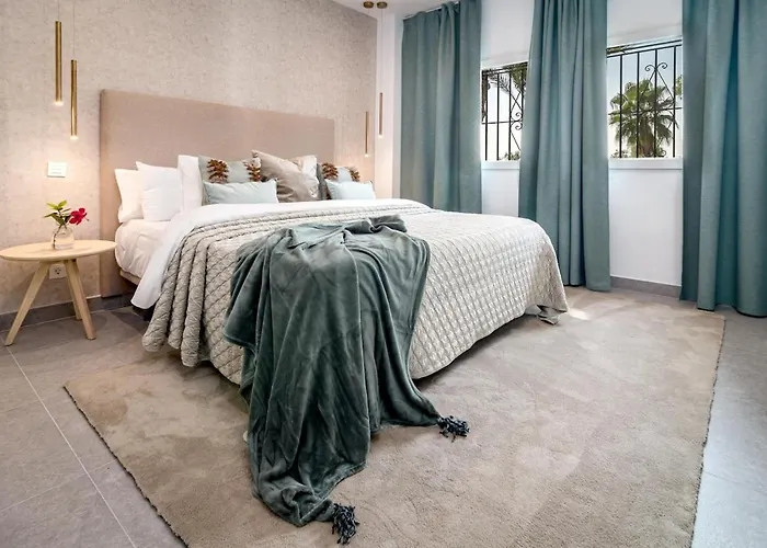 Ab3 - Spacious Puerto Banus