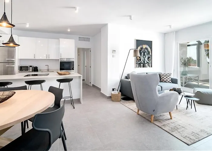 Ab3 - Spacious Puerto Banus *