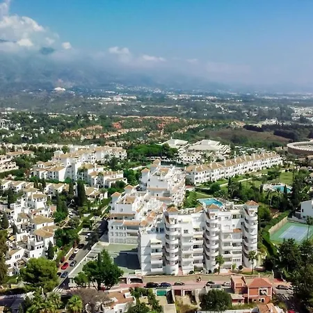 Ab3 - Spacious Puerto Banus Lejlighed