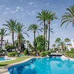 Ab3 - Spacious Home, Puerto Banus