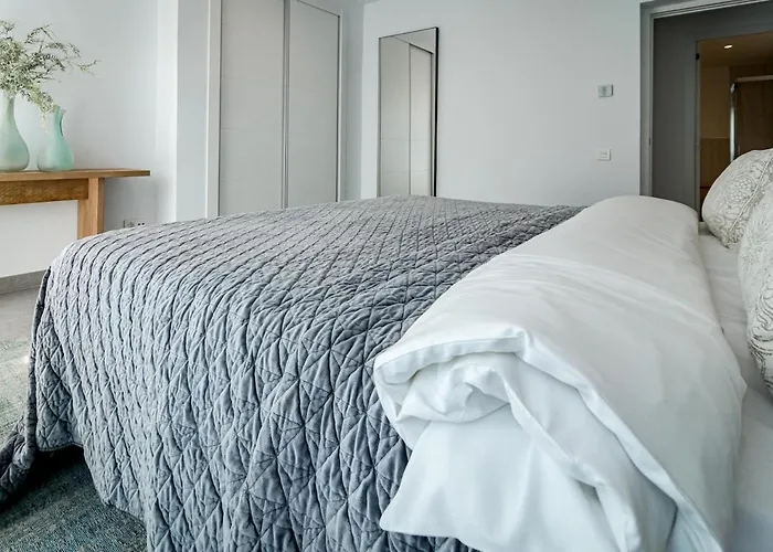 Ab3 - Spacious Puerto Banus Lejlighed